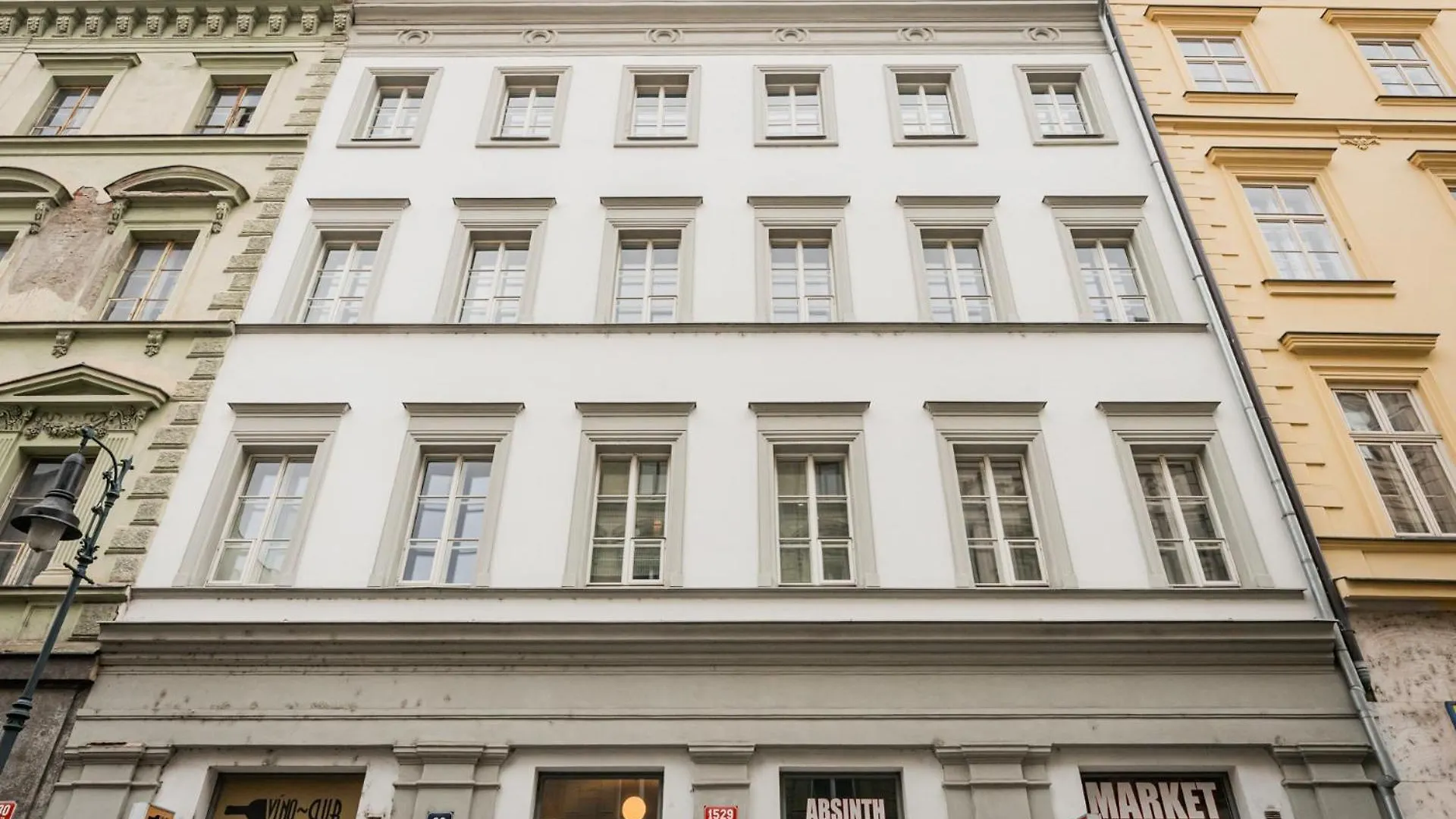 Old Town Square Studio Prague Apartment